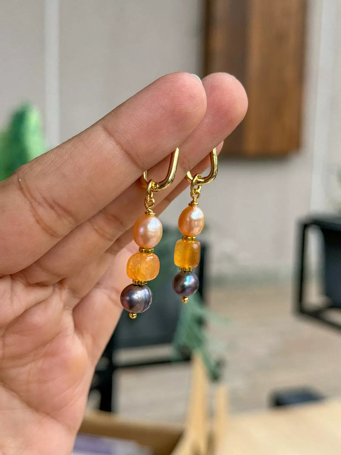 Cube Agate Earring