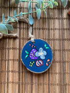 Flowers Back Small Wood Car Hanger (Stock)