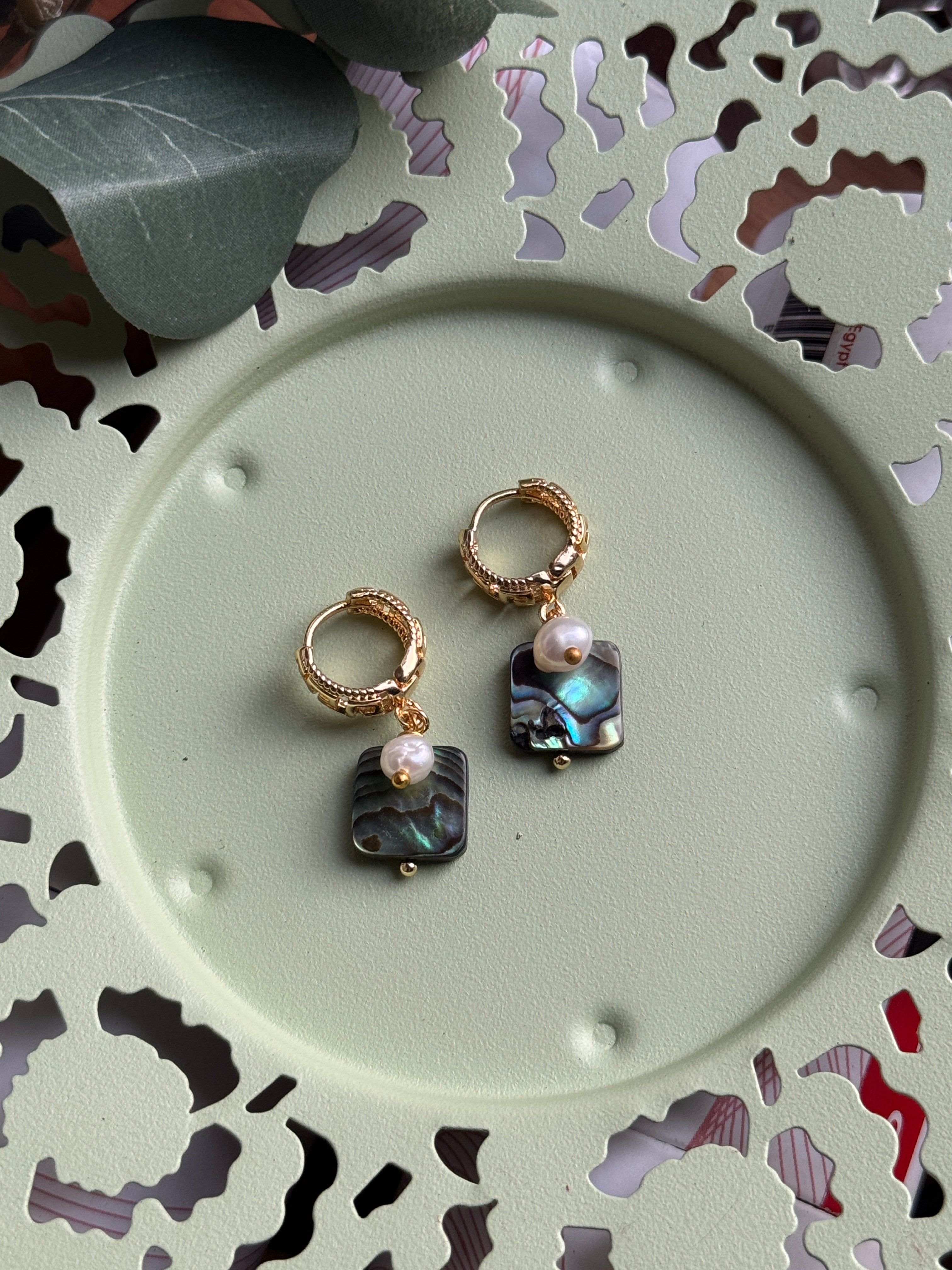 Mother Of Pearl Earring