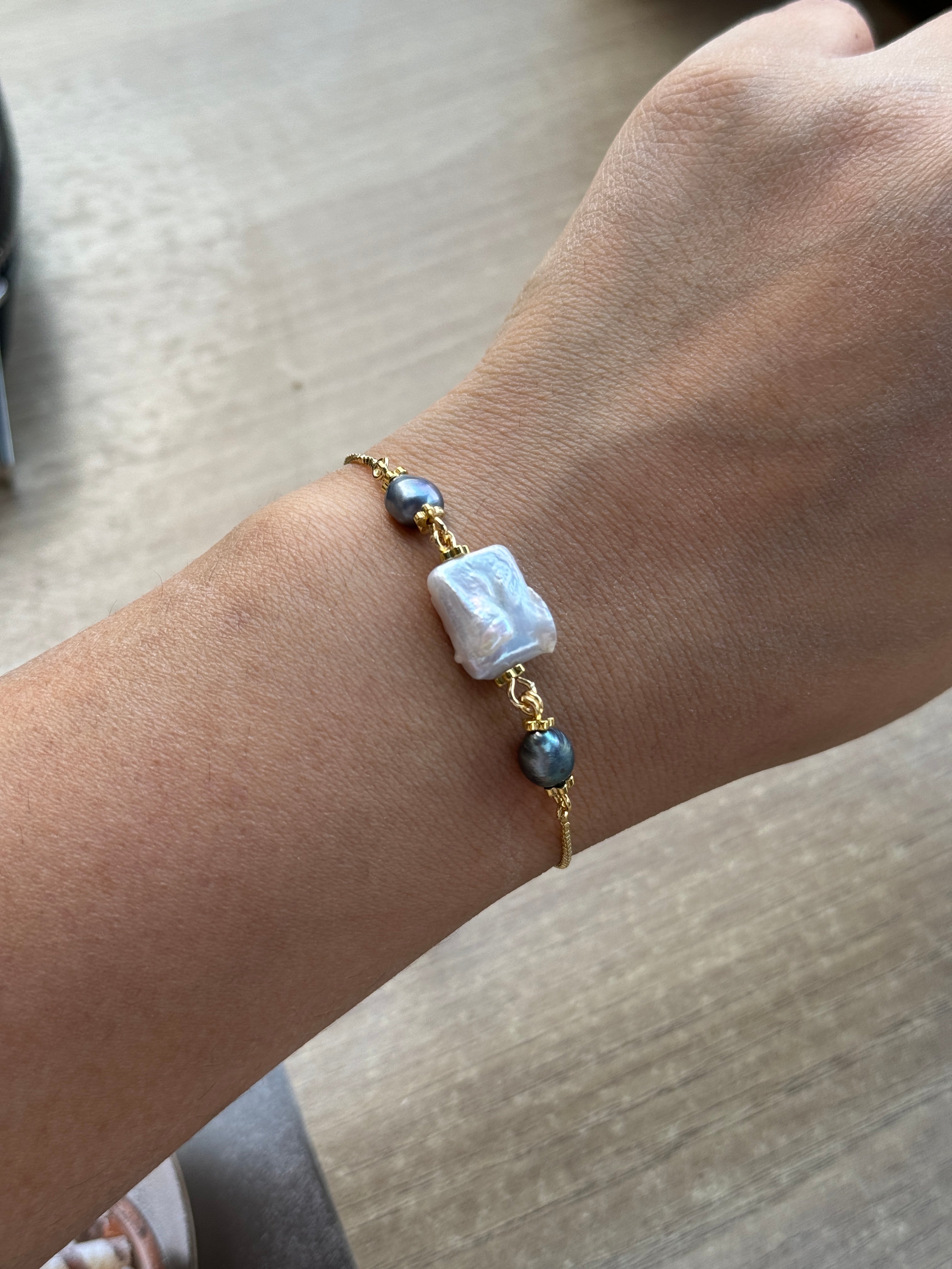 Mother of Pearls Bracelets