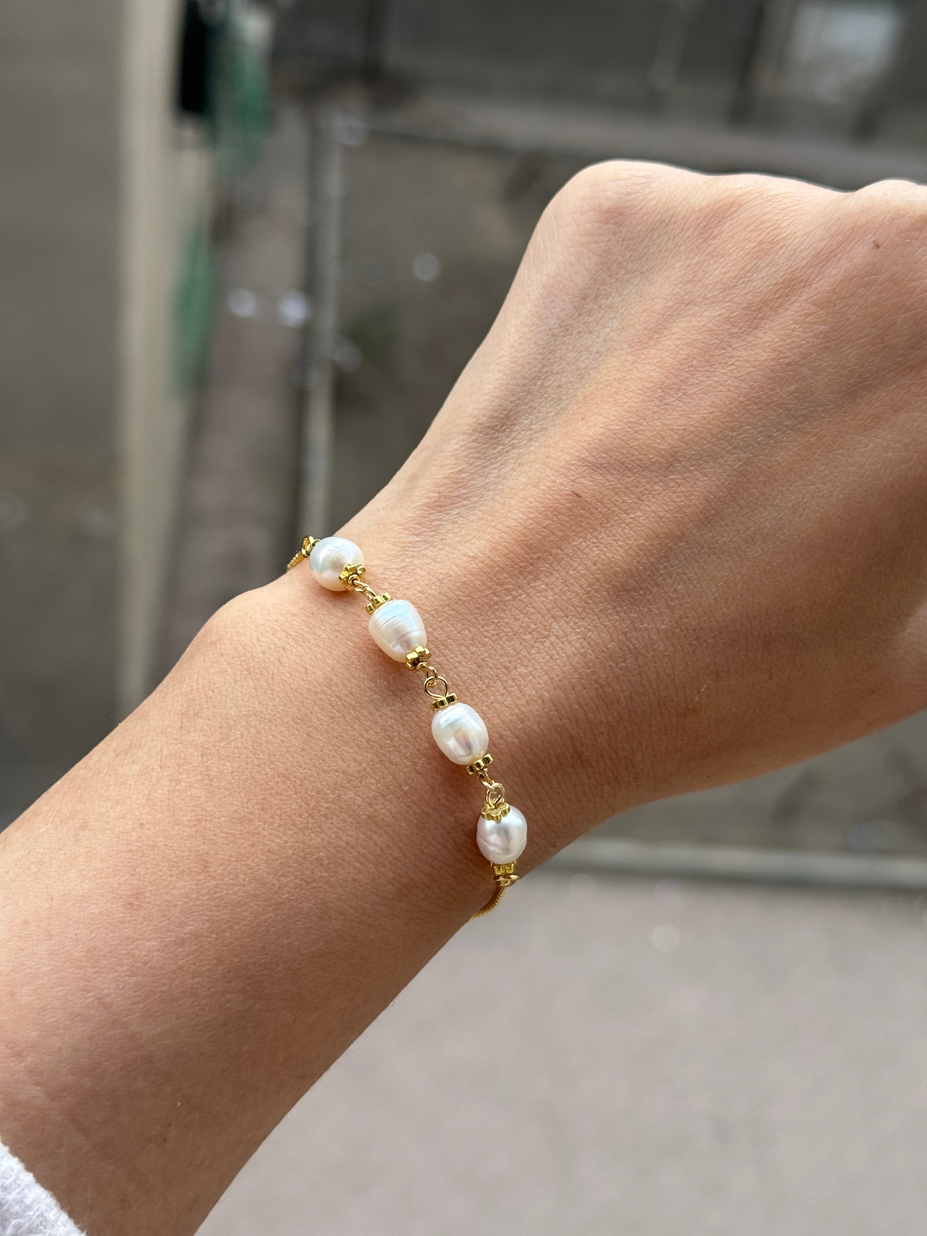 Pearls Bracelets