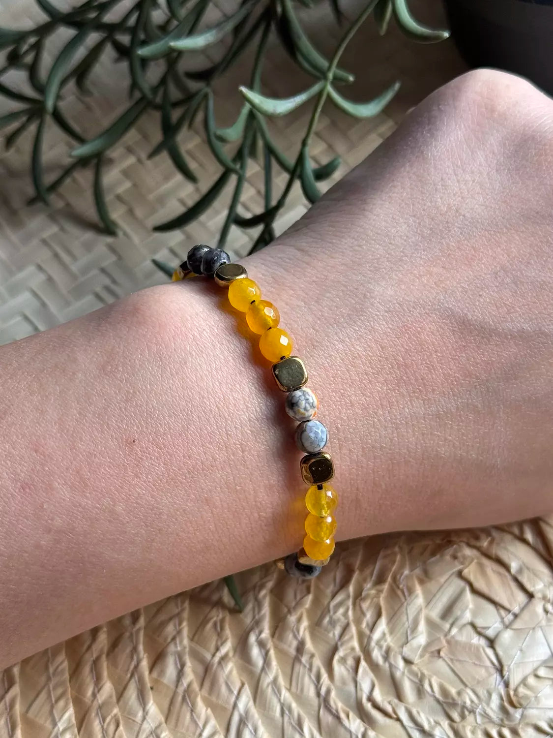 Hematite / Agate Yellows Bracelet