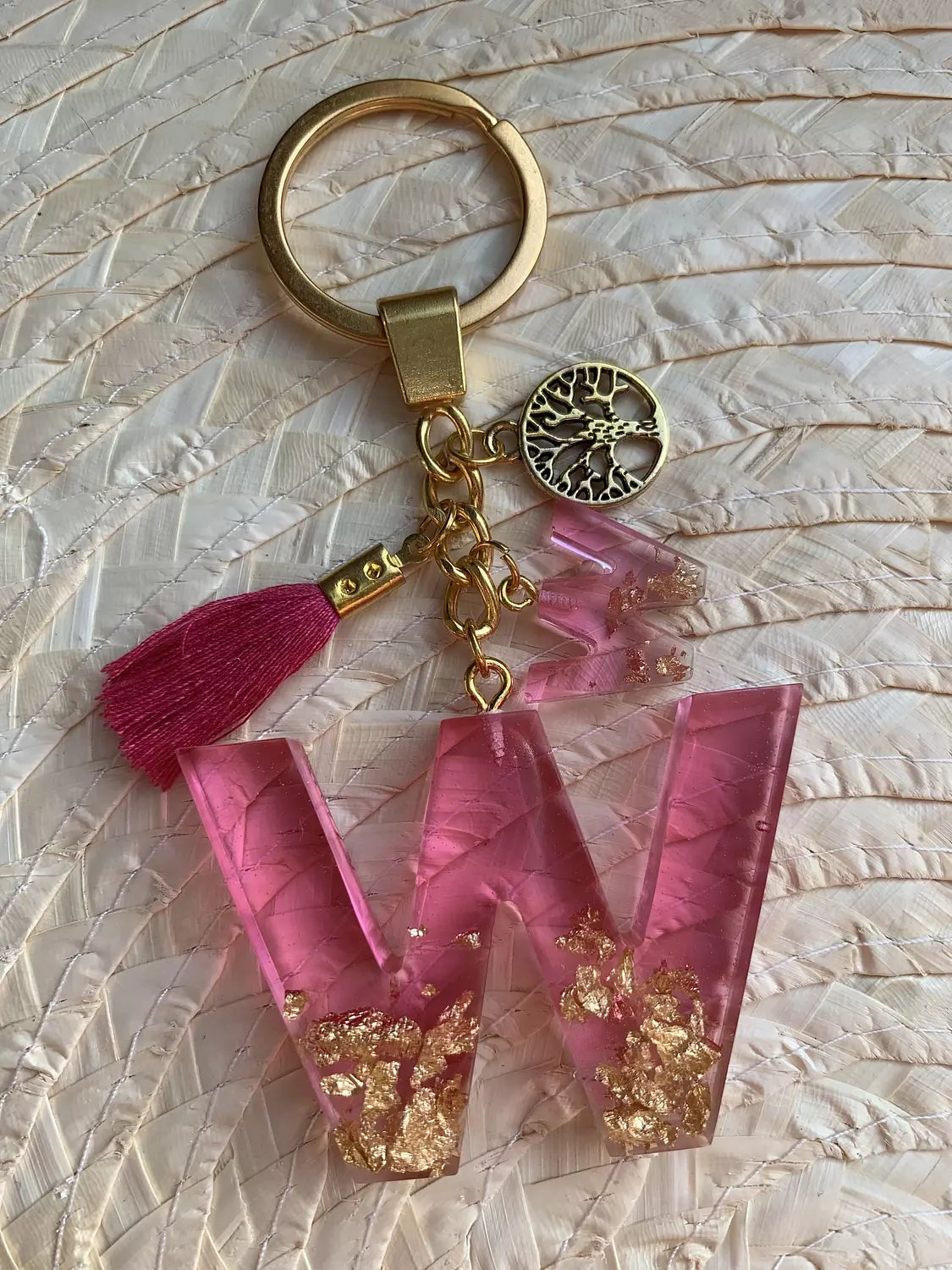 Letter ( W ) Keychain