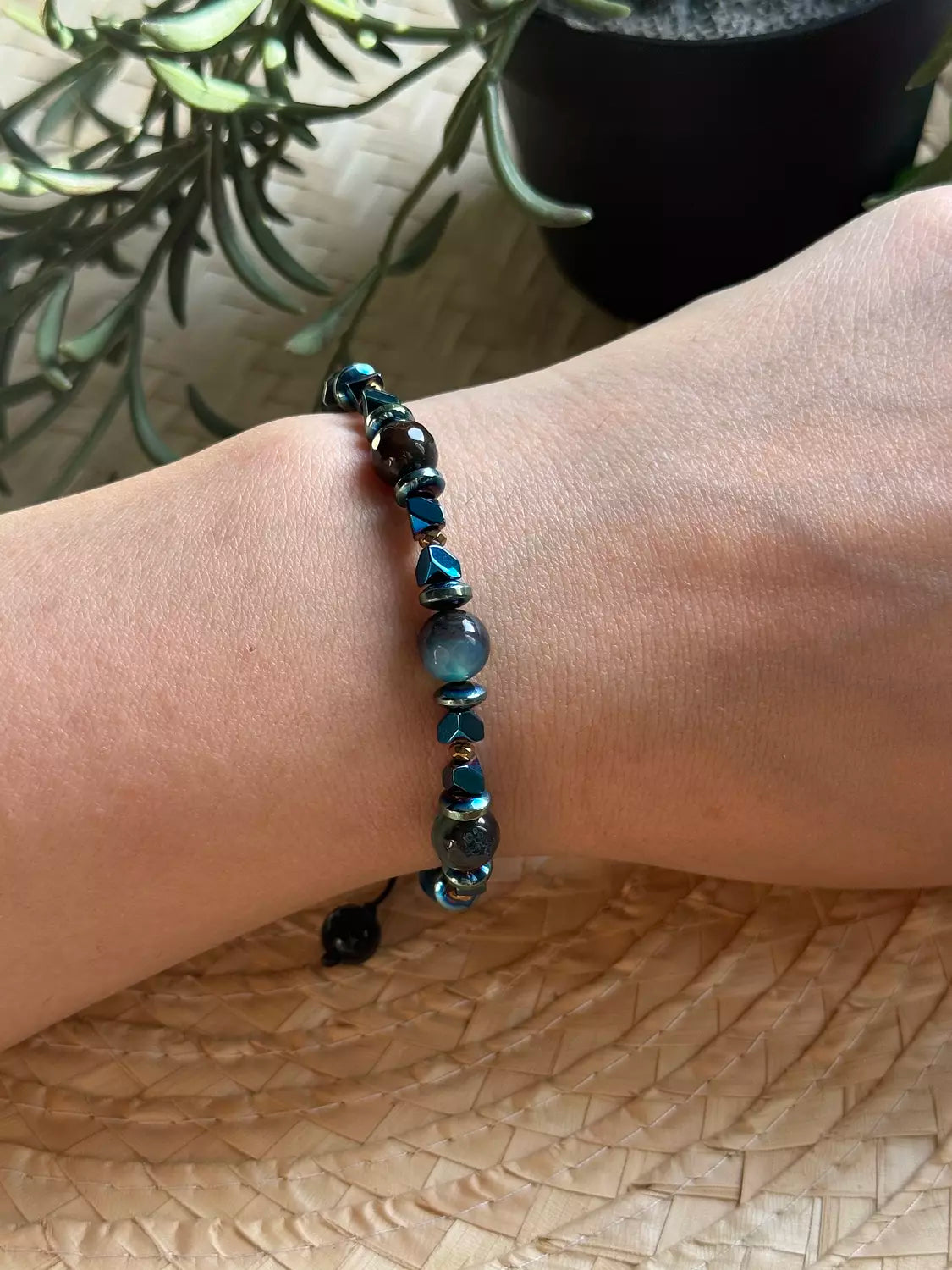 Hematite / Agate Blue Bracelet