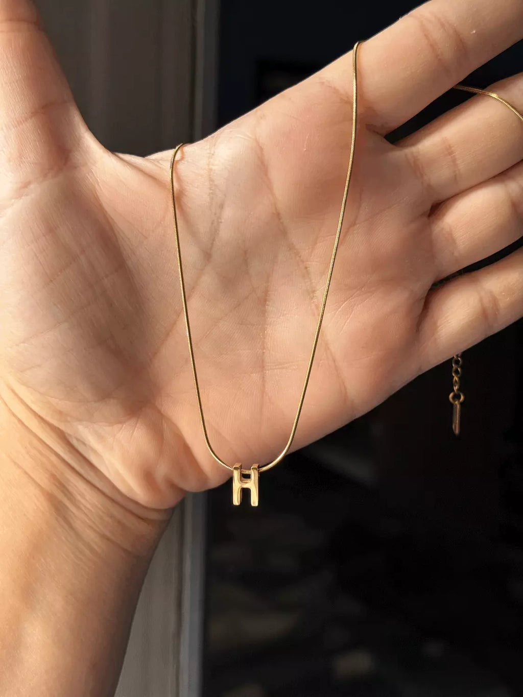 Letter / Name Necklace ( Round Necklace )