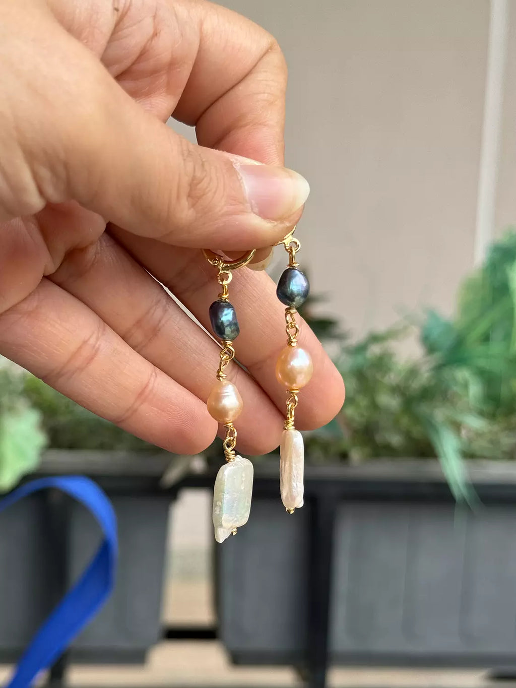 Trio Pearls Earring 