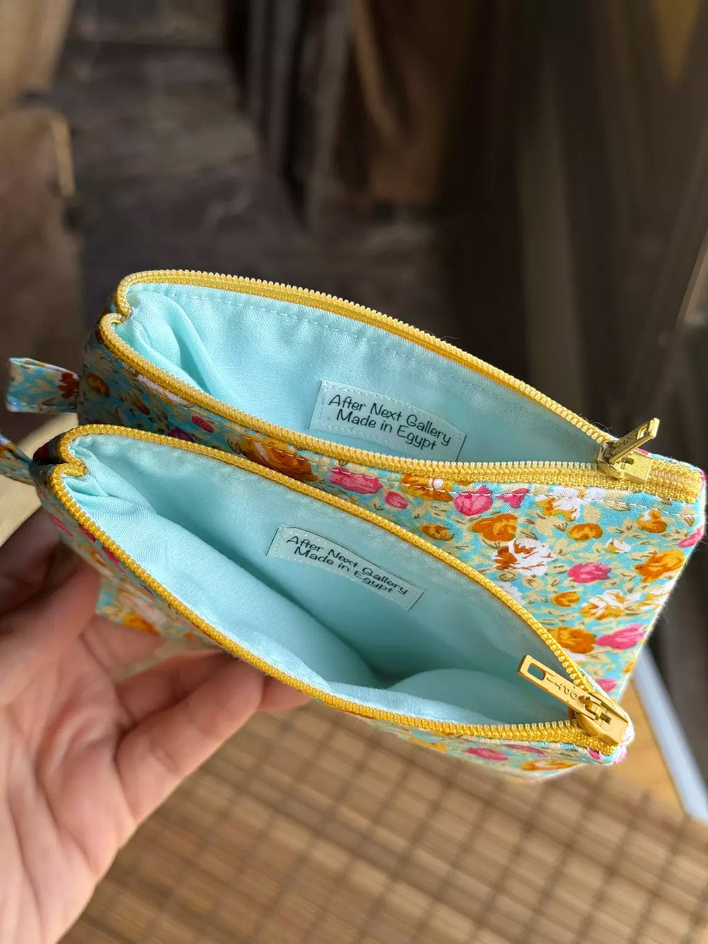 Tiny Flowers Keychain Wallet 