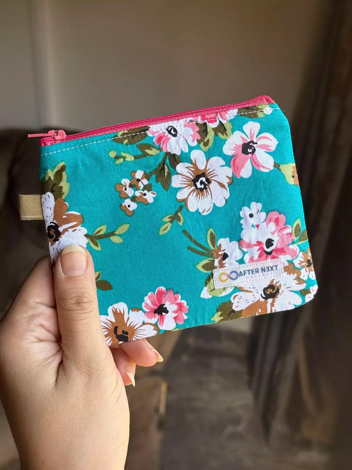 Royal Flowers Keychain Wallet